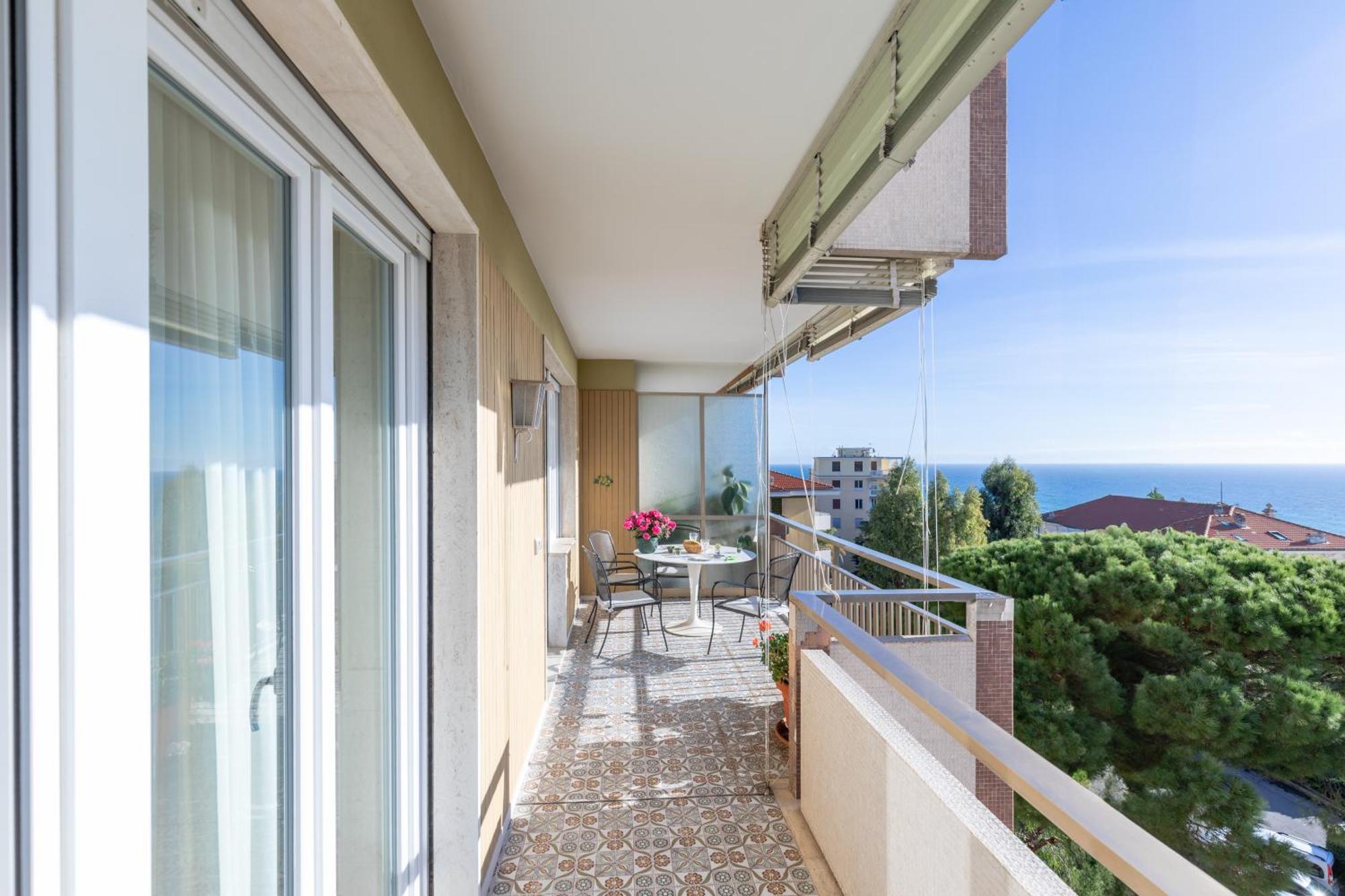282 - Casa Boscobello, Terrazzo Vista Mare E Parcheggio Privato A 15 Minuti A Piedi Dal Teatro Ariston San Remo Exterior foto